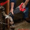 Hình ảnh thi công trong thực tế của dòng máy cưa kiếm Milwaukee M18 CSX